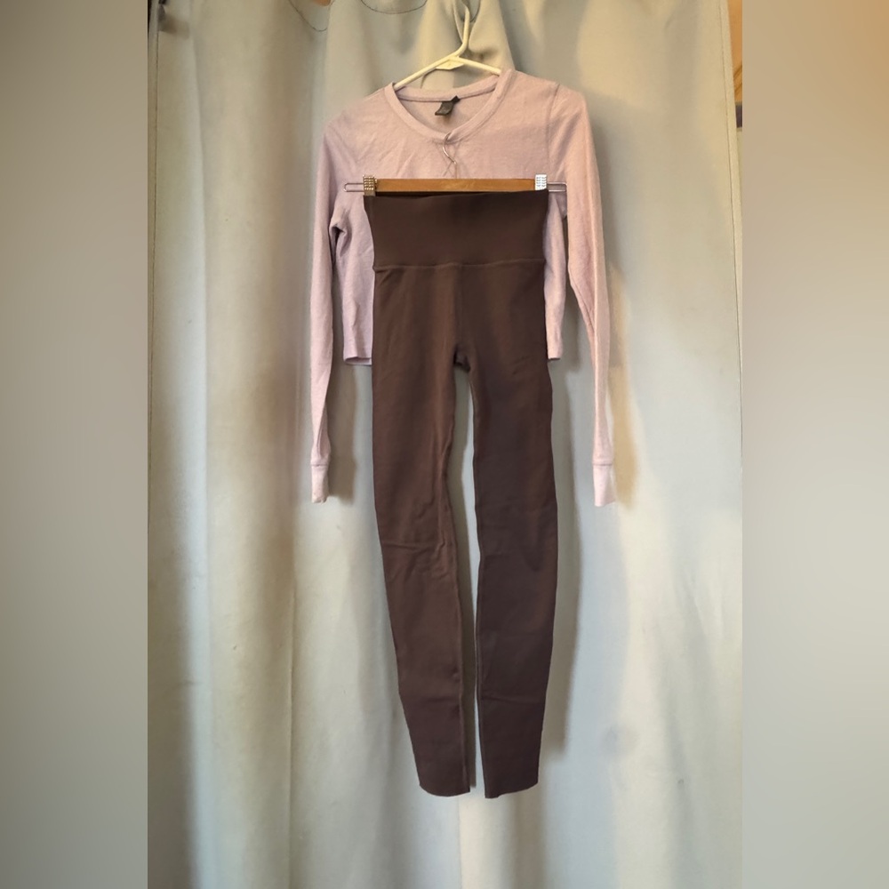 Sweaty Betty cropped top (S) and Fabletics leggings (XS).